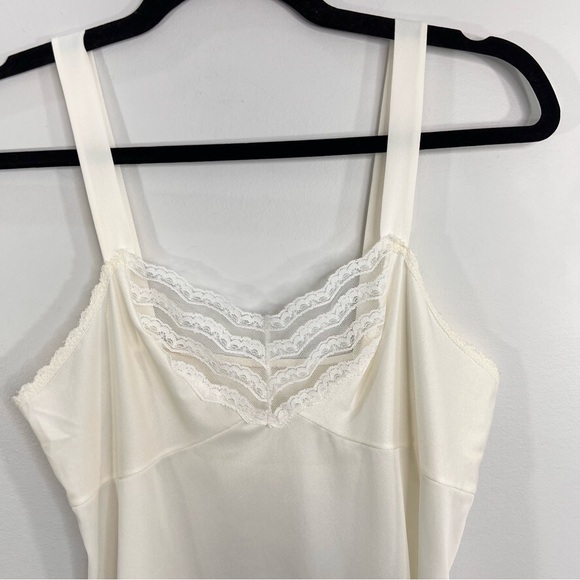 Vintage 70s 80s cream pure nylon lace detail old money camisole tank top 36 - Picture 5 of 14